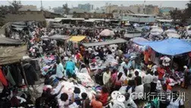 探秘非洲二手贸易市场：二手衣穿出的“现代性”假象-少年中国评论